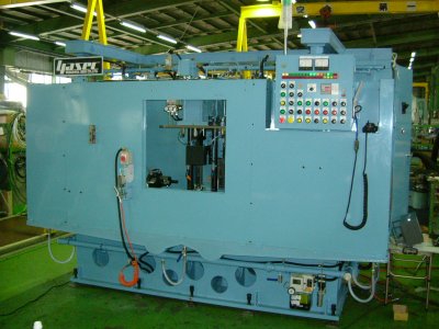 ヨーク加工用対向型４スピンドル穴明け、ボーリング専用機