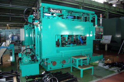 アクスルハウジングABSセンサー穴加工機