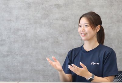 インタビューページ公開のお知らせ
